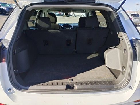 Used 2023 Chevrolet Equinox LT image 12