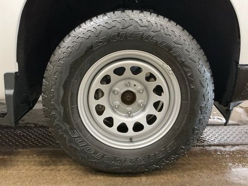 Used 2022 Chevrolet Silverado 1500 W/T w/ WT Value Package image 29