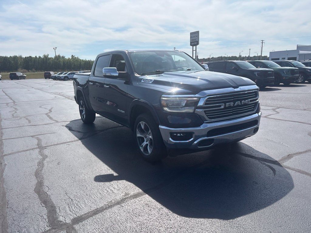 Used 2022 RAM 1500 Laramie AWD/4WD image 9