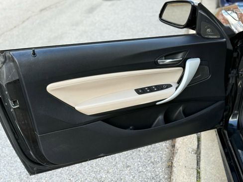 Used 2015 BMW M235i Convertible image 20