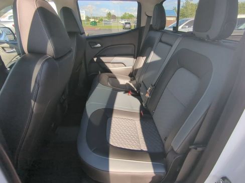Used 2018 Chevrolet Colorado Z71 AWD/4WD image 22