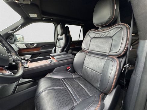 Used 2024 Lincoln Navigator L Black Label image 7