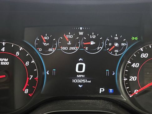 Used 2017 Chevrolet Camaro LT RWD image 19