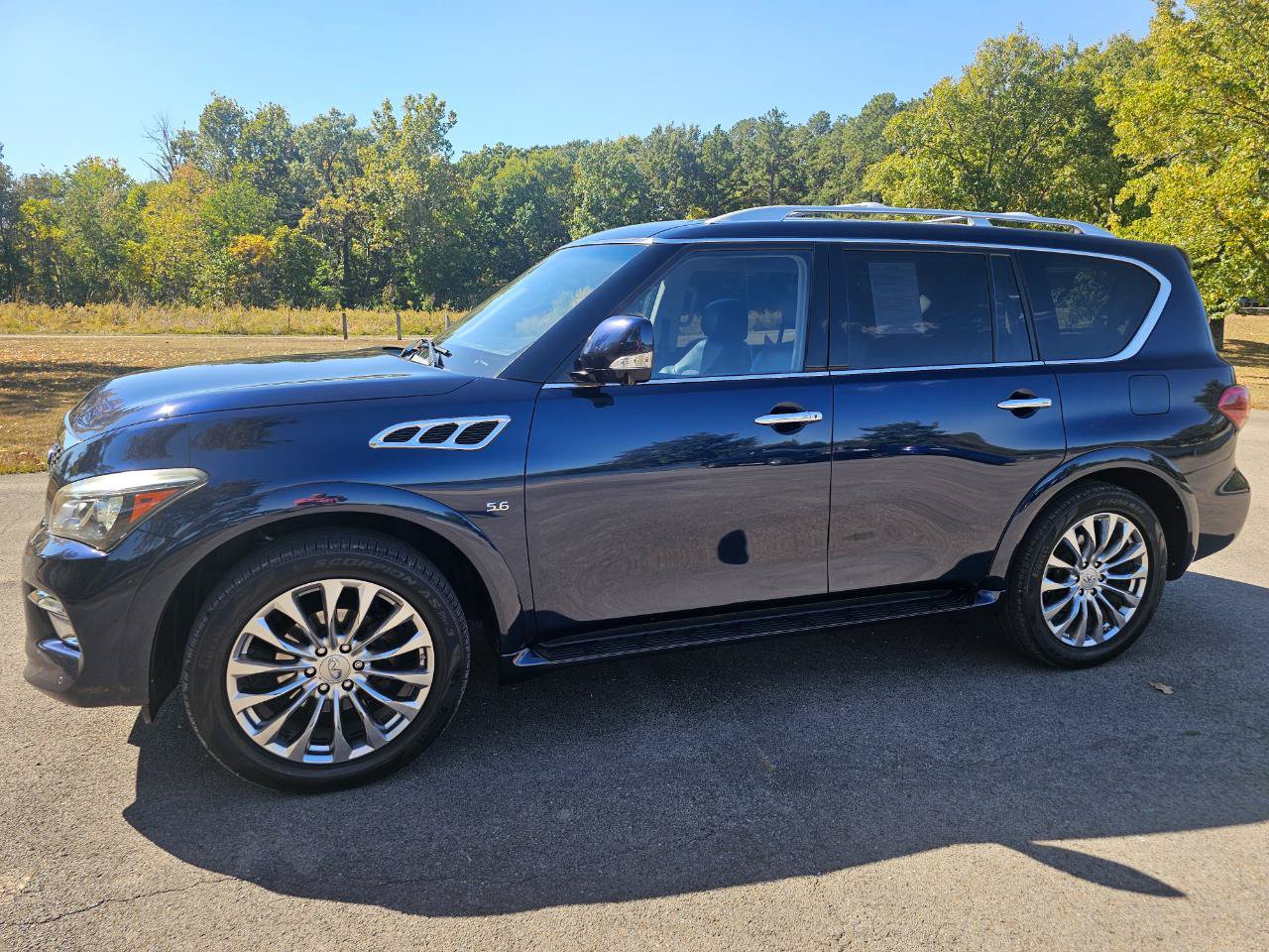 Used 2015 INFINITI QX80 4WD w/ 22" Wheel Package image 10