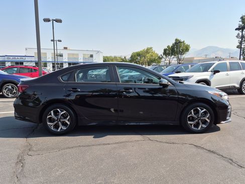 Used 2020 Kia Forte GT-Line FWD image 2