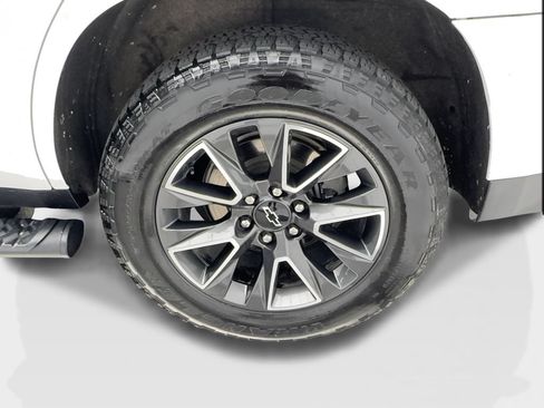 Used 2022 Chevrolet Tahoe Z71 AWD/4WD image 12