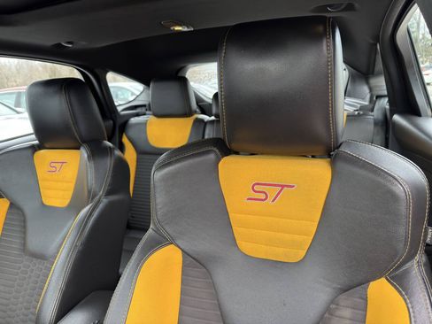 Used 2013 Ford Focus ST FWD image 10