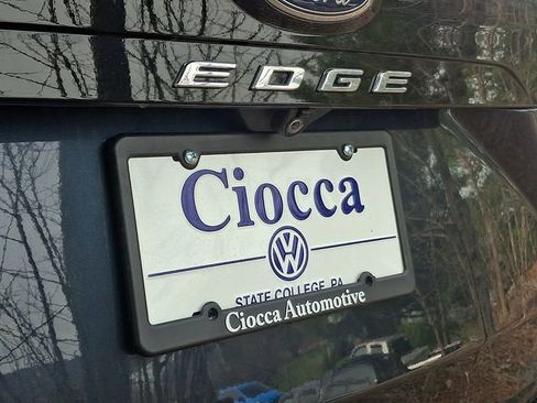 Used 2022 Ford Edge SEL w/ Sport Appearance Package image 6