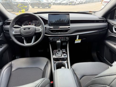 New 2025 Jeep Compass Latitude w/ Sun & Sound Group image 19