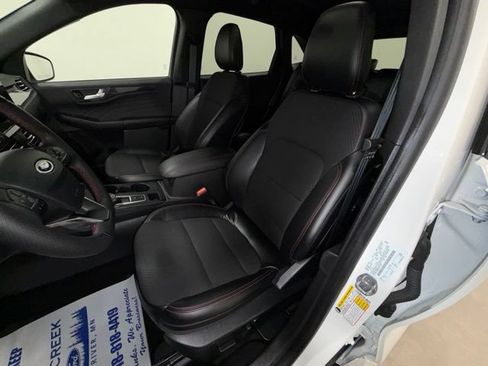 Used 2024 Ford Escape ST-Line w/ Tech Pack #1 AWD/4WD image 12
