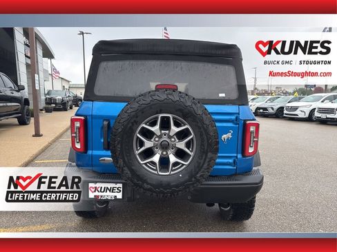 Used 2023 Ford Bronco Badlands image 10