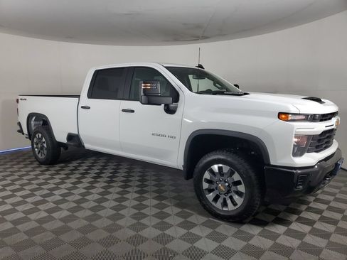 New 2026 Chevrolet Silverado 2500 Custom w/ Custom Value Package AWD/4WD image 2