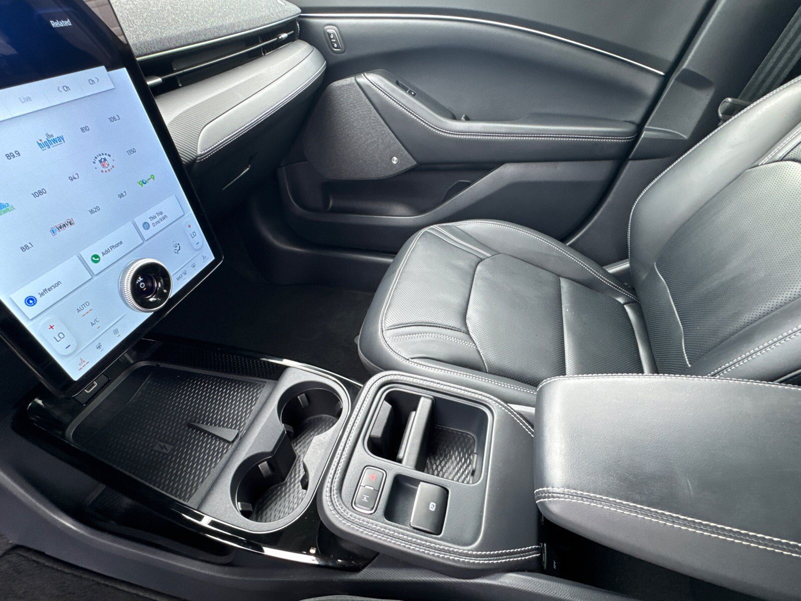 Used 2025 Ford Mustang Mach-E Premium RWD image 32