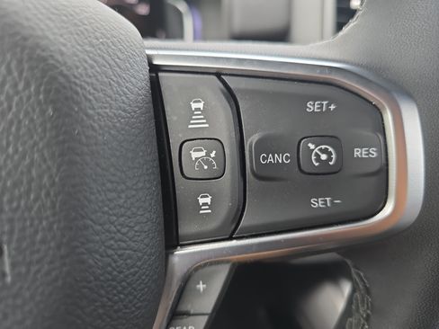 Used 2025 RAM 1500 Big Horn AWD/4WD image 17