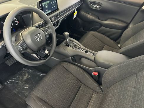 Used 2026 Honda HR-V LX image 9