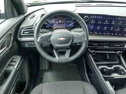 New 2026 Chevrolet Traverse LT AWD/4WD image 19