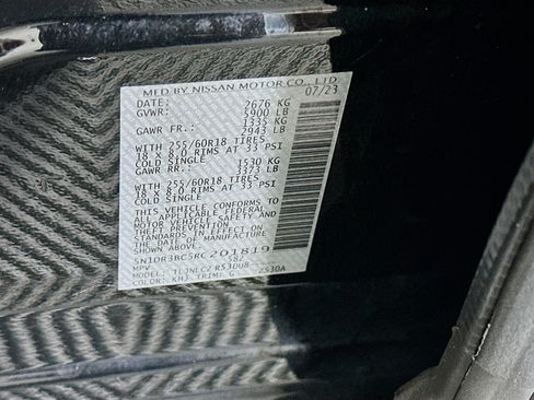 Used 2024 Nissan Pathfinder SV image 12