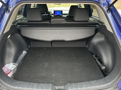 Used 2025 Toyota Corolla Cross XLE image 22