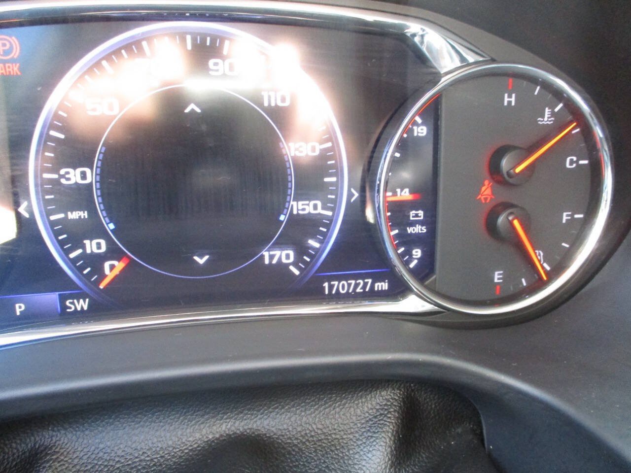 Used 2021 GMC Acadia Denali w/ Denali Ultimate Package AWD/4WD image 22