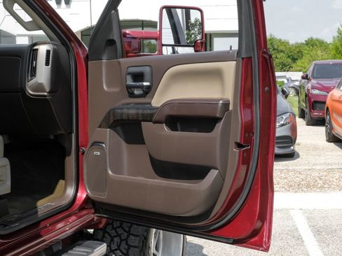 Used 2016 GMC Sierra 2500 Denali w/ Duramax Plus Package image 50