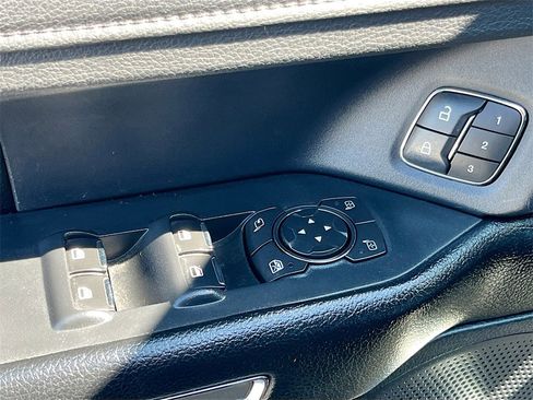 Used 2021 Ford Expedition Max XLT image 18