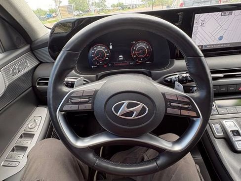 Used 2024 Hyundai Palisade Limited AWD/4WD image 13