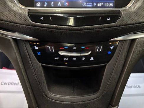Used 2022 Cadillac XT5 Premium Luxury AWD/4WD image 16
