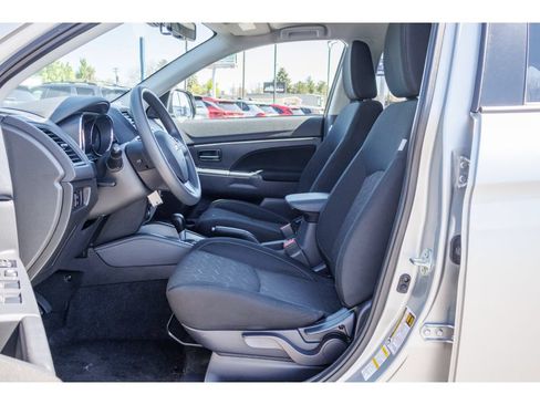 Used 2025 Mitsubishi Outlander Sport ES AWD/4WD image 15