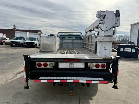 Used 2013 Ford F550 4x4 Regular Cab Super Duty w/ PWR Equipment Group image 8