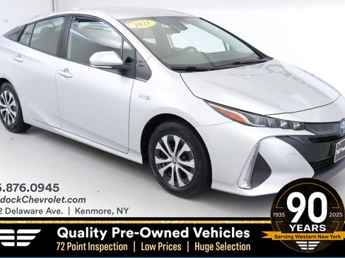 Used 2021 Toyota Prius Prime LE image 1