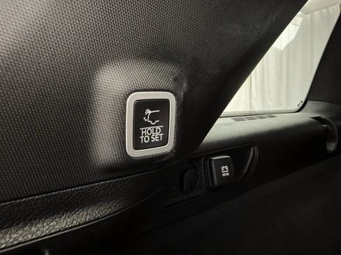 Used 2022 Jeep Grand Cherokee Summit AWD/4WD image 70