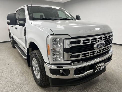 Used 2023 Ford F350 XLT image 2