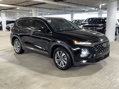 Used 2019 Hyundai Santa Fe FWD image 2