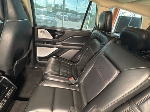Used 2020 Lincoln Aviator Reserve w/ Equipment Group 202A AWD/4WD image 26