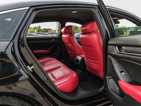 Used 2019 Honda Accord Sport image 39