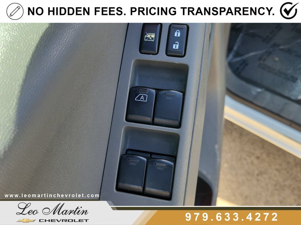 Used 2021 Nissan Frontier SV RWD image 16