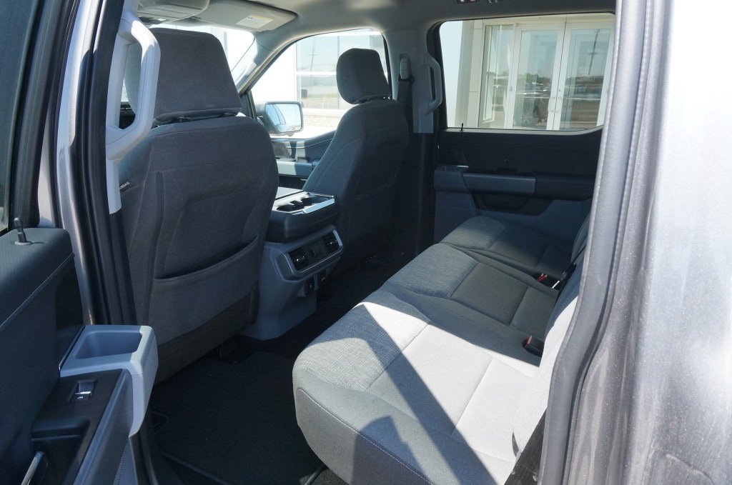 Used 2022 Ford F150 XLT w/ Equipment Group 302A High AWD/4WD image 8