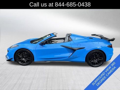 Used 2023 Chevrolet Corvette Z06 RWD image 4
