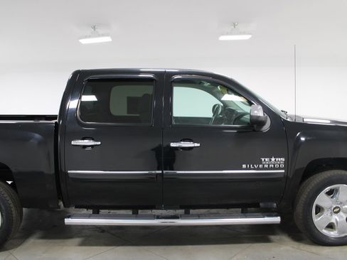 Used 2011 Chevrolet Silverado 1500 LT w/ Texas Edition image 11