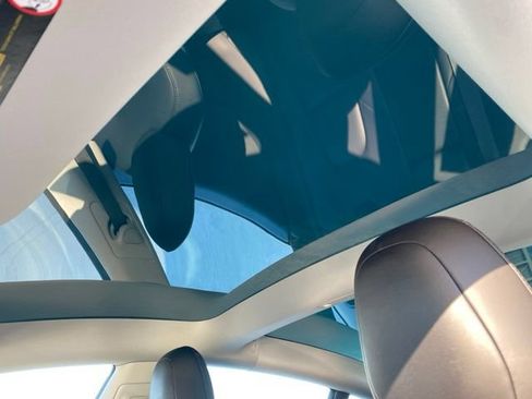 Used 2021 Tesla Model 3 Standard Range Plus RWD image 14
