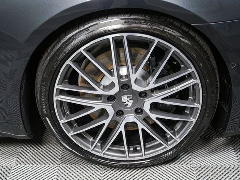 New 2026 Porsche Panamera 4 E-Hybrid image 40