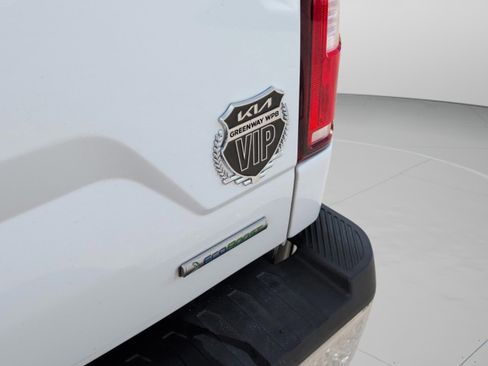 Used 2018 Ford F150 XLT image 24