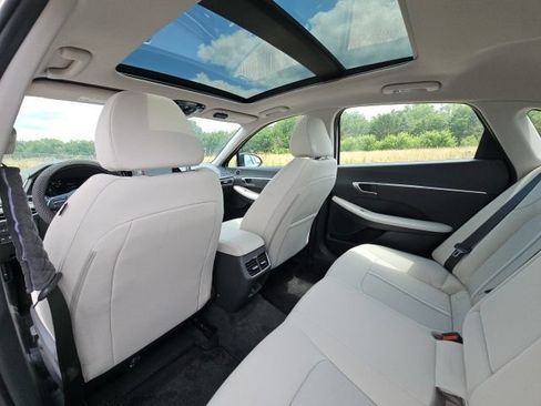 Used 2023 Hyundai Sonata SEL w/ Convenience Package FWD image 14