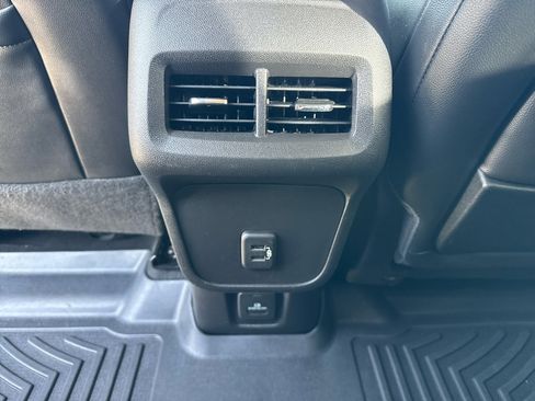 Used 2019 GMC Terrain SLT image 26