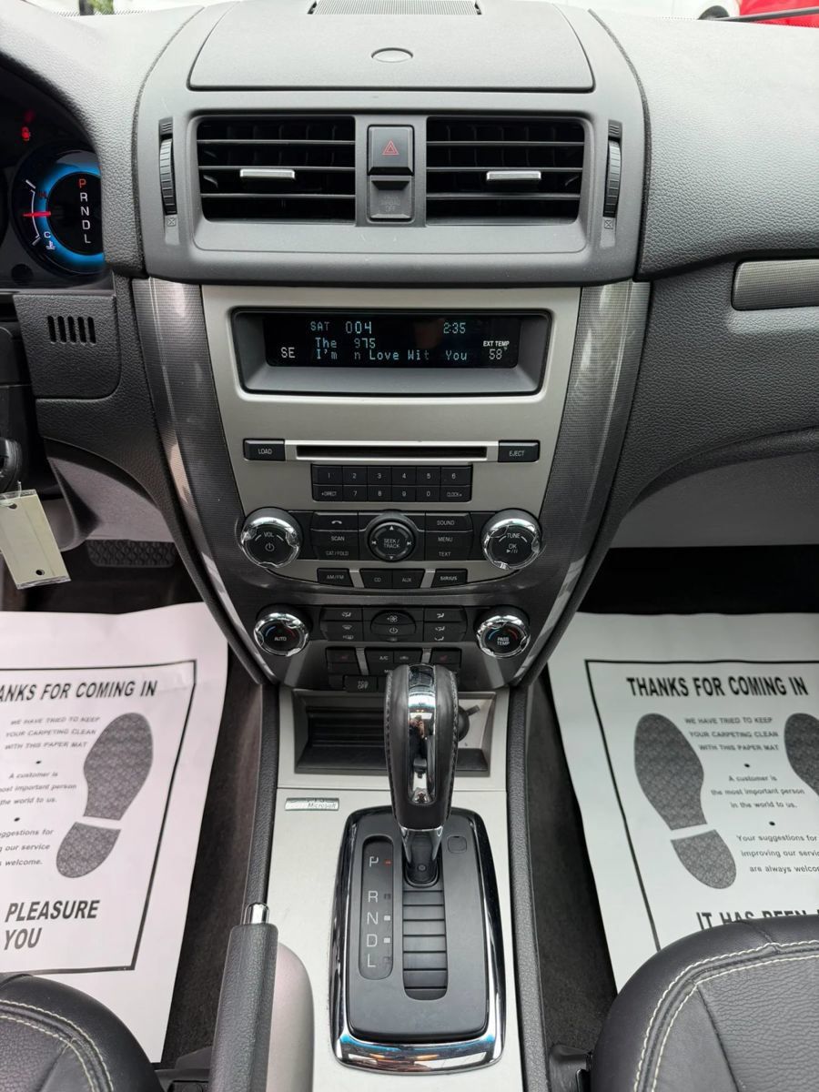 Used 2012 Ford Fusion SEL FWD image 17