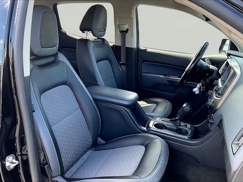 Used 2018 Chevrolet Colorado Z71 image 31