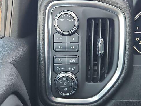 Used 2022 GMC Sierra 3500 SLT w/ Gooseneck/5TH Wheel Package image 28