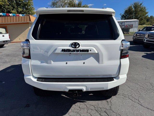 Used 2016 Toyota 4Runner SR5 Premium w/ Preferred Accessory Package AWD/4WD image 3
