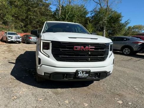 New 2026 GMC Sierra 1500 Elevation image 3