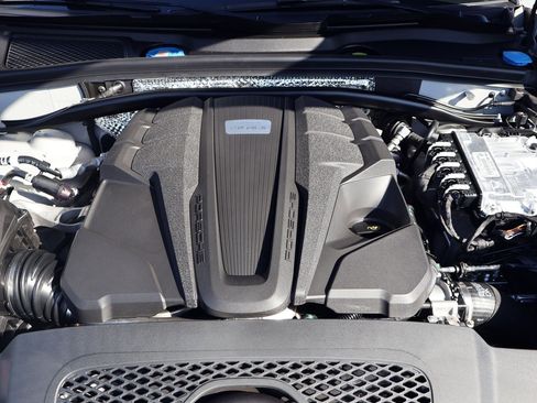 New 2026 Porsche Macan S image 27